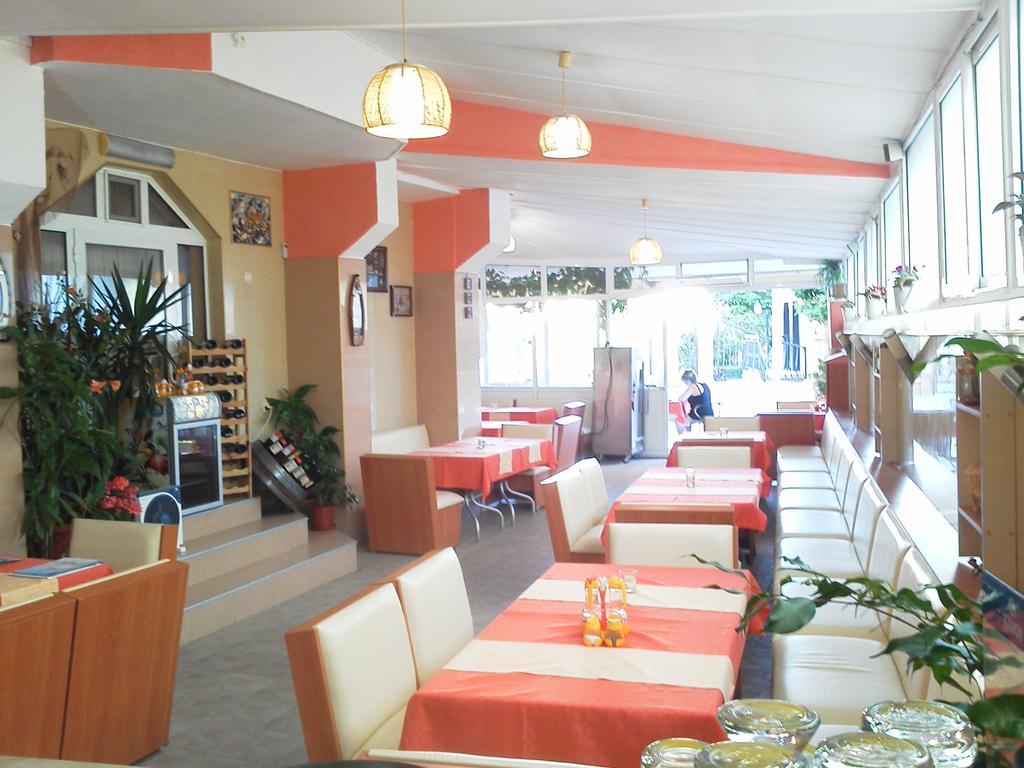 Krasi Hotel Ravda Kültér fotó